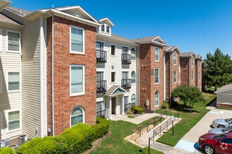 Building Photo - Senior Living-Evergreen At Hulen Bend