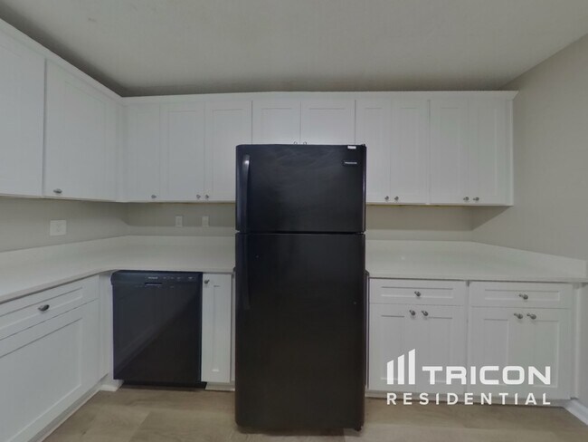 Building Photo - 4539 Riverwood Cir
