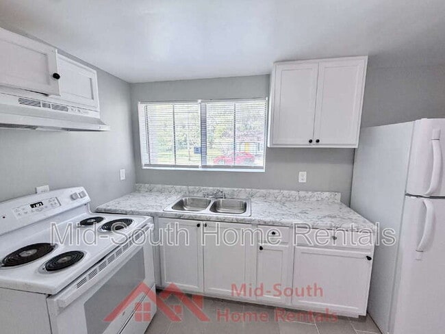 Building Photo - 2876 Cela Rd