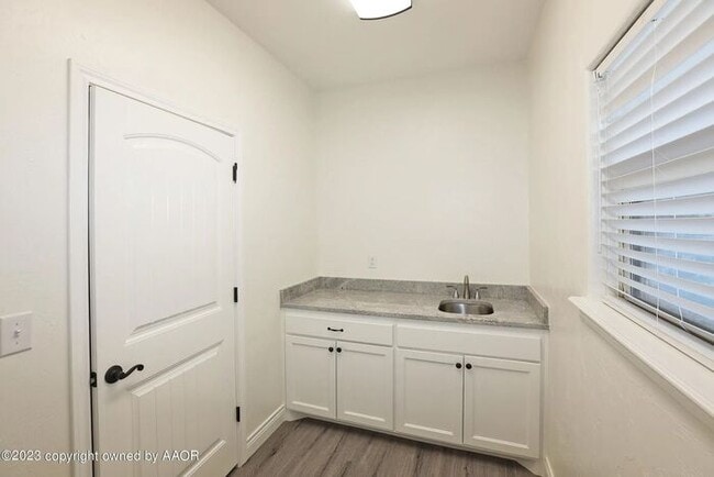Building Photo - 18401 Bradley Ln