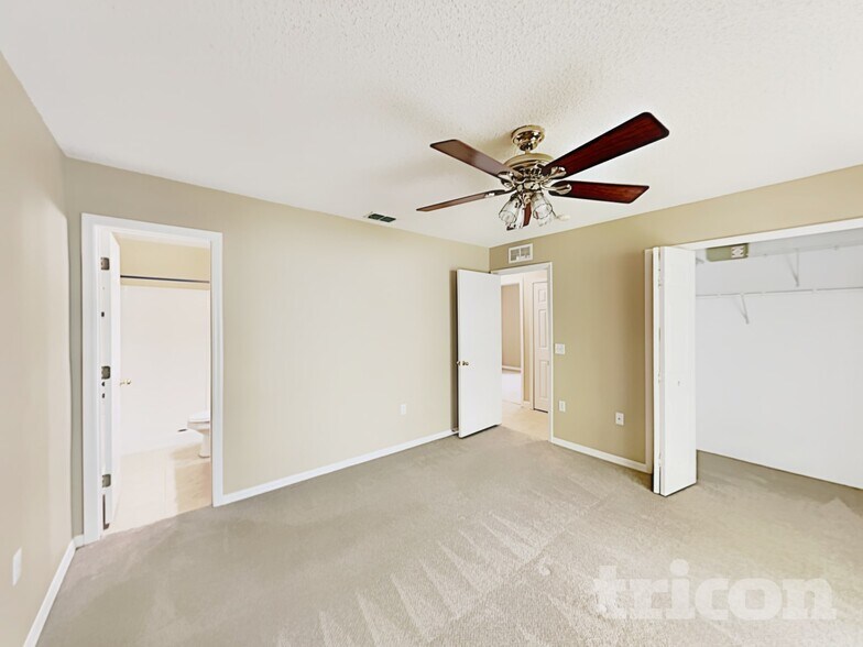 Building Photo - 6836 Playpark Trail W