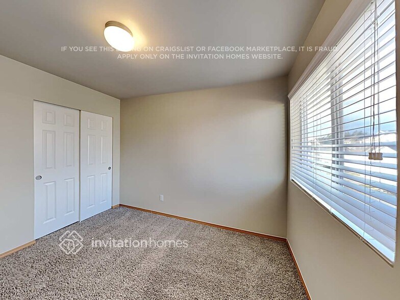 Building Photo - 1723 181st St E