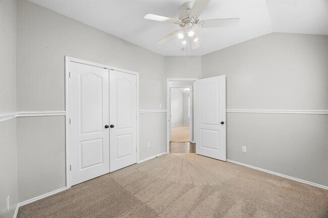 Building Photo - 119 Aguilar Dr