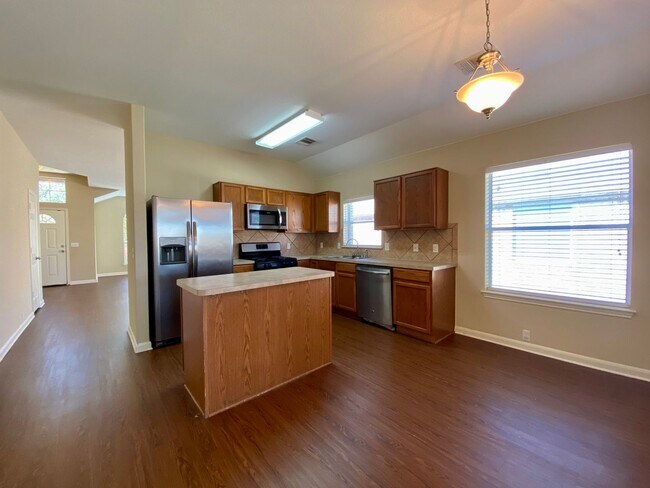 Building Photo - 3323 Alexander Valley Cove