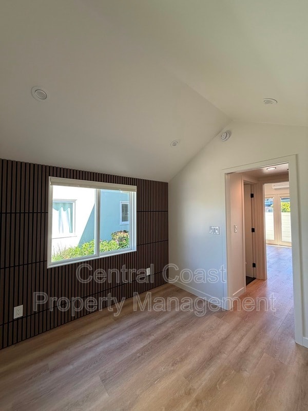 Building Photo - 404 Grand Ave