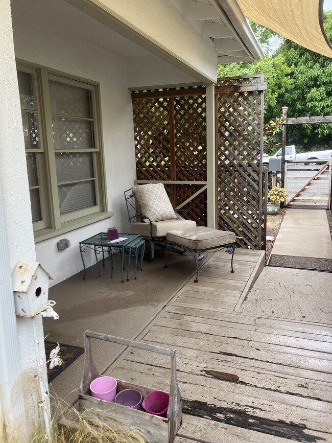 veranda view to street - 1832 18th St
