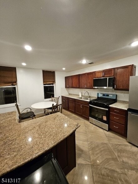 Building Photo - 209 Mt Prospect Ave