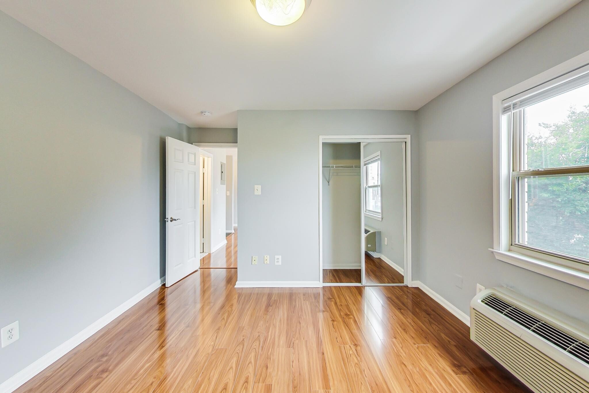 Building Photo - 604 Longfellow St NW