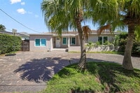 Building Photo - 681 Daytonia Rd