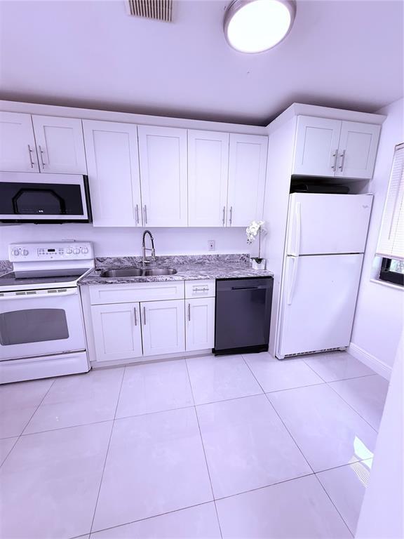 Building Photo - 4272 Deste Ct