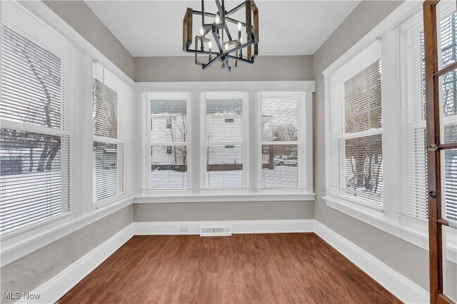 Building Photo - 3309 Desota Ave