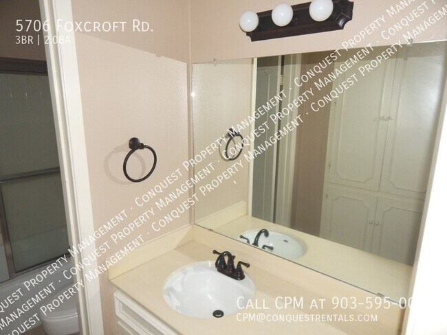 Building Photo - South Tyler! Spacious 3 Bedroom, 2 Bath To...