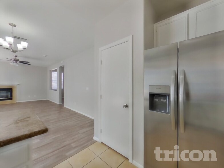 Building Photo - 5513 Doe Springs Pl