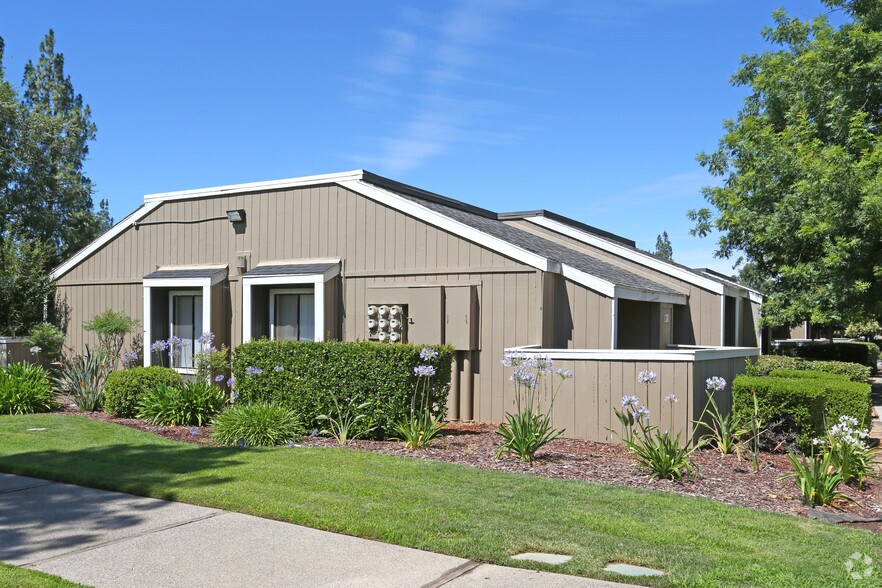 River Park Villas 7625 N 1st St Fresno CA 93720 Apartment Finder