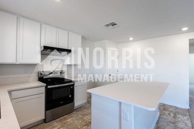Building Photo - Beautiful Brand New Home
