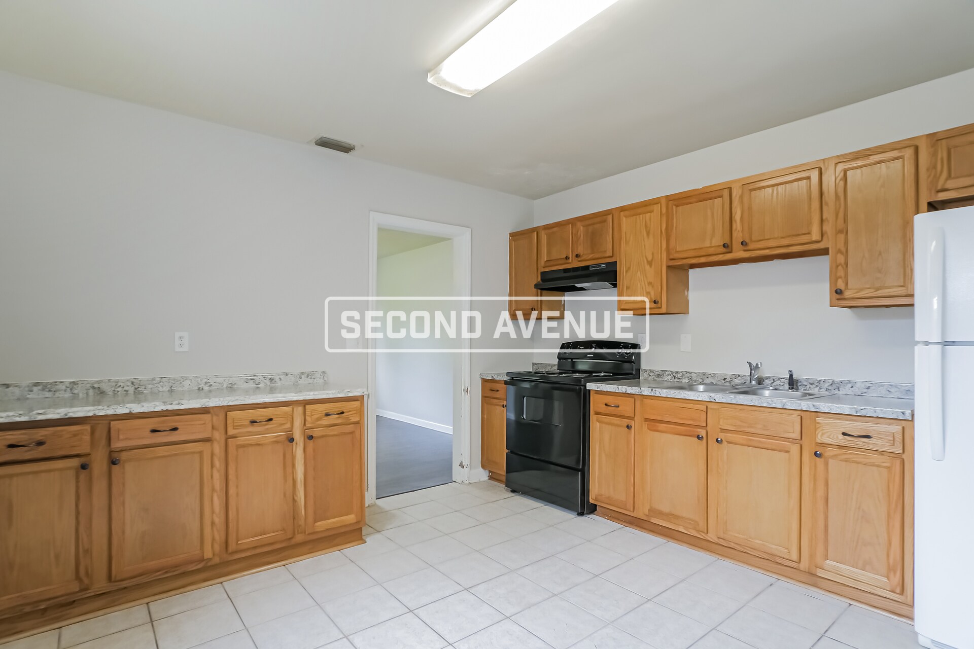 Building Photo - 835 Gates St