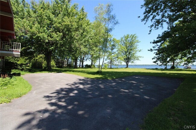 Building Photo - 6363 Muskrat Bay Rd