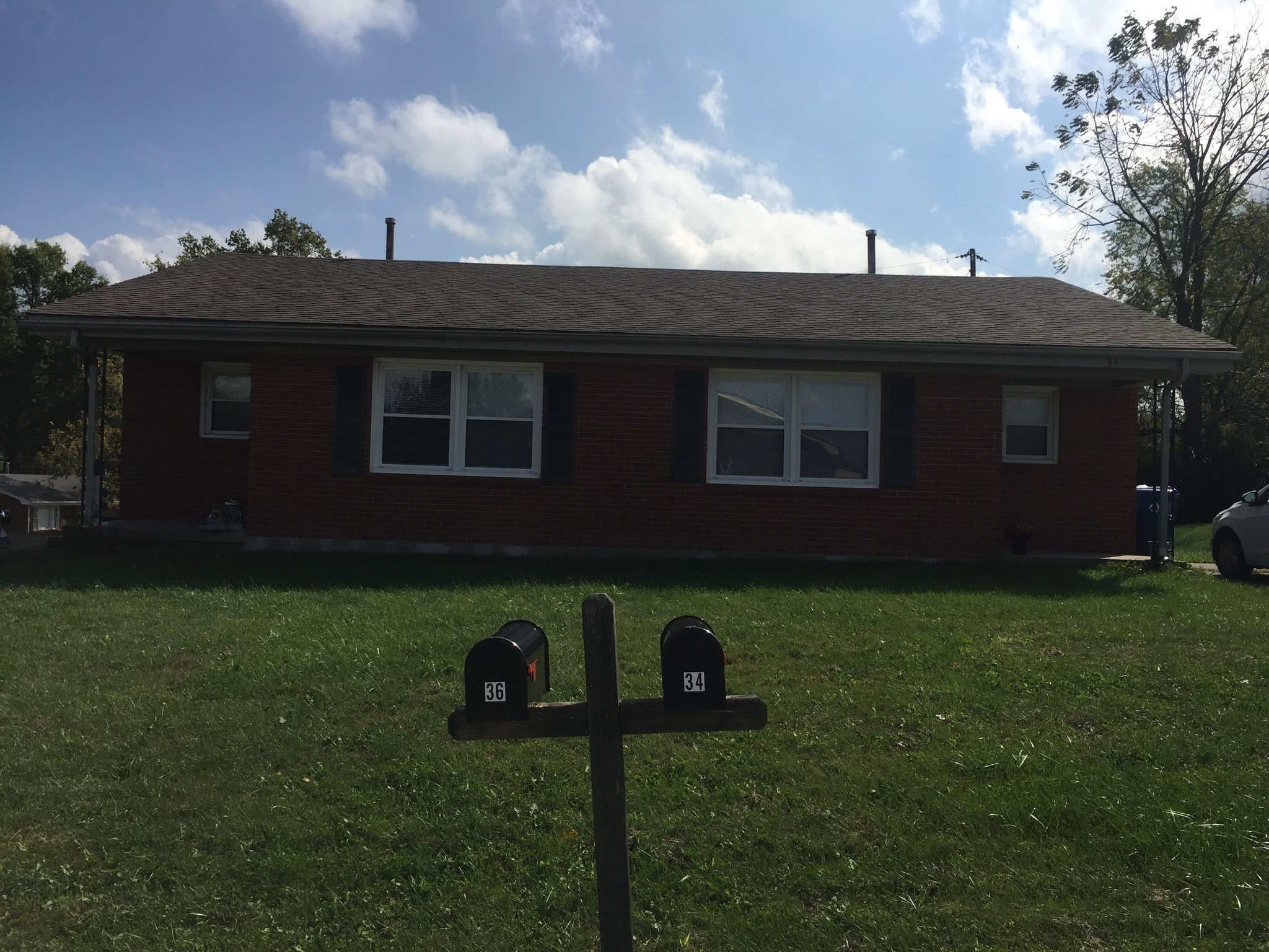 34-36 Exterior View - 36 White Cir