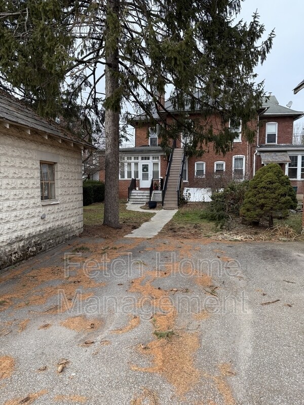 Building Photo - 125 E State St