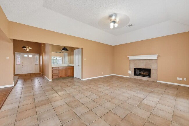 Building Photo - Bear Creek South