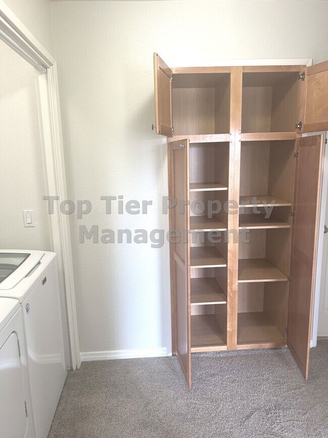 Building Photo - Spacious 2 Bed / 2 Bath Condo Near SDSU – ...