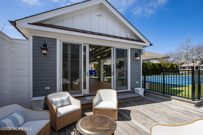 Building Photo - 207 Monmouth Ave