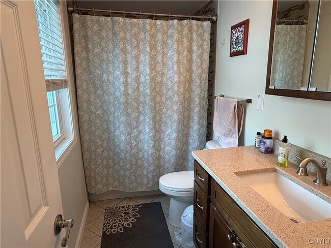 Building Photo - 7667 Charlemont Dr