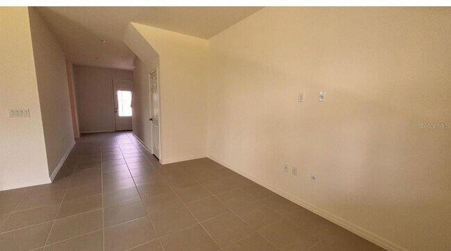 Building Photo - 3329 Rolling Plns Cir