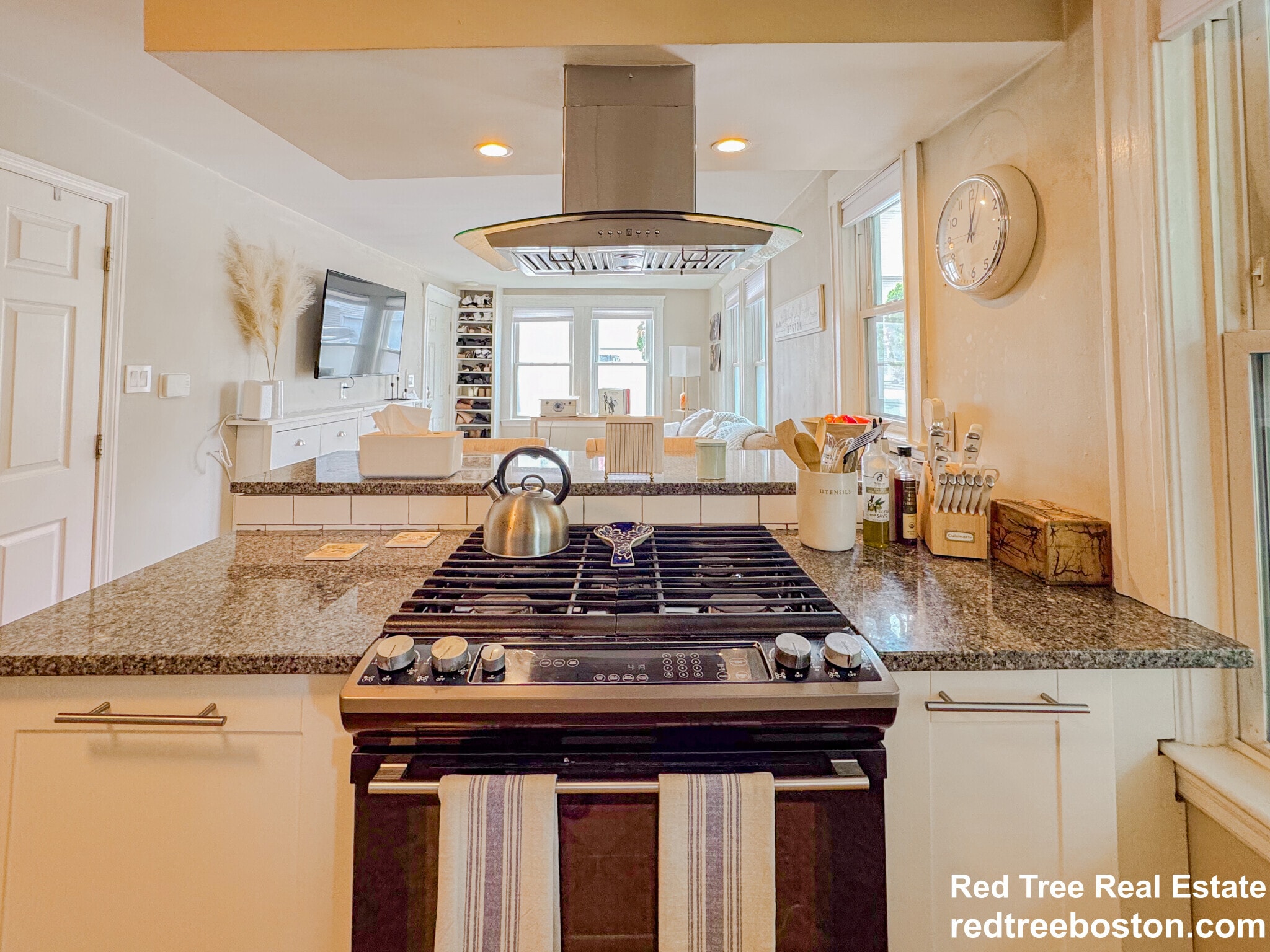 Building Photo - 21 Town Hill St