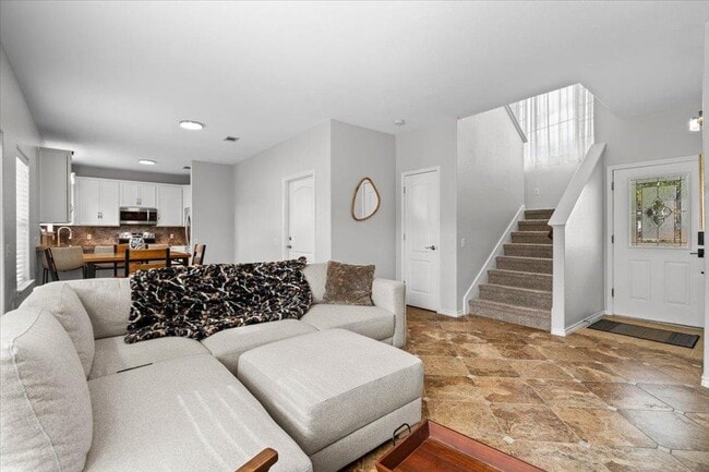 Building Photo - 7312 E Ben White Blvd