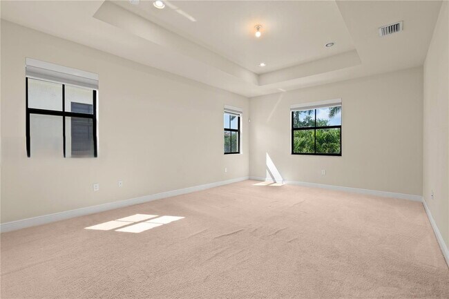 Building Photo - 10021 NW 87th Terrace