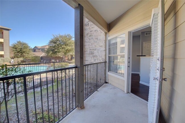 Building Photo - 2320 Gracy Farms Ln