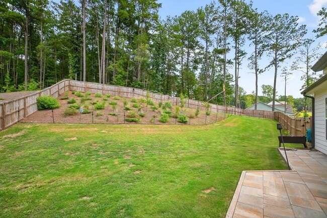 Building Photo - 2121 Charmond Dr