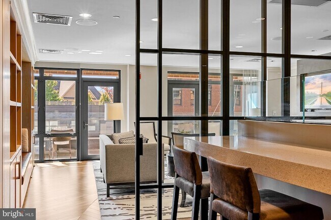 Building Photo - 7171 Woodmont Ave