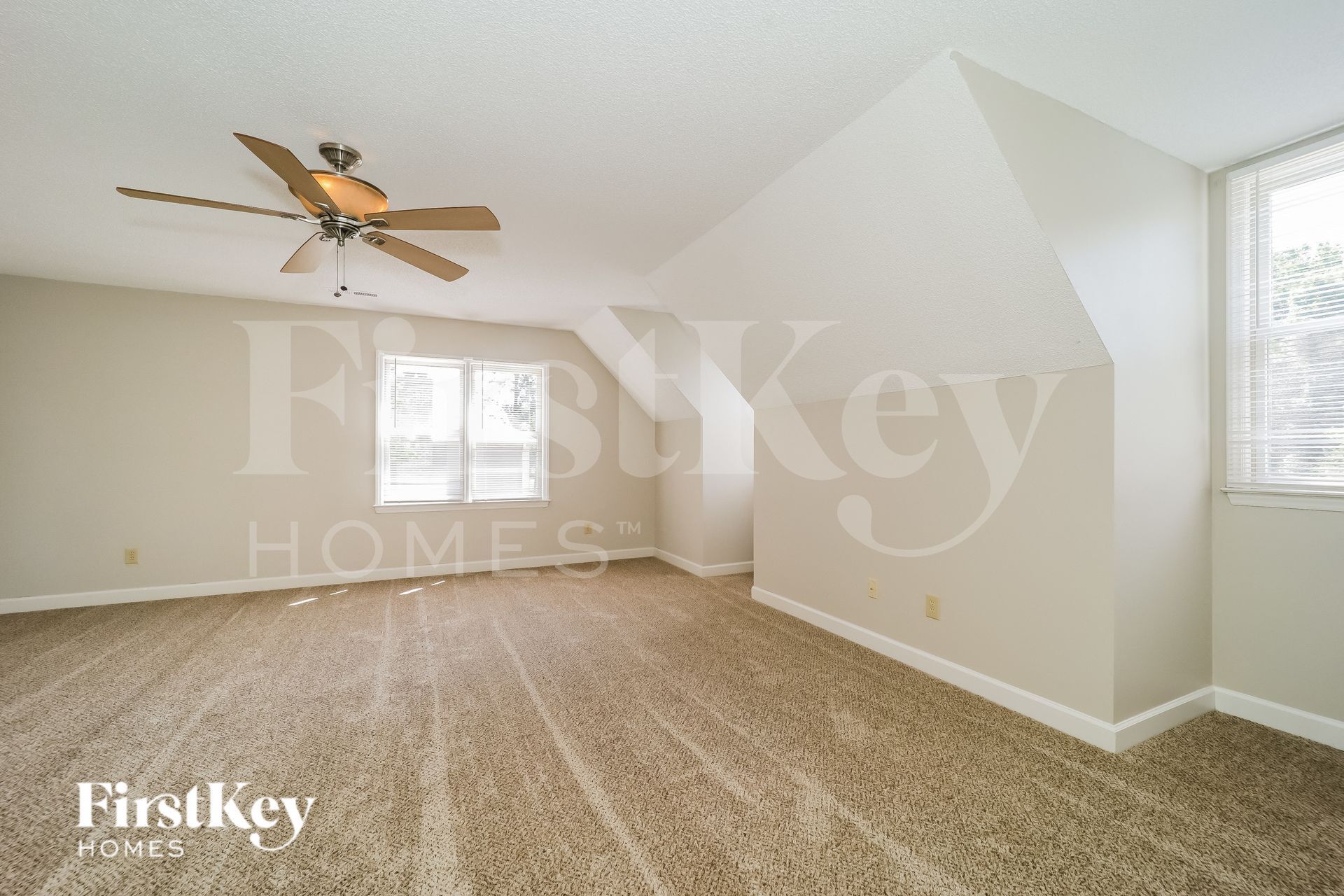 Building Photo - 3125 Glenshire Dr