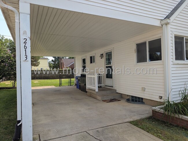 Building Photo - 2613 Edgevale Rd