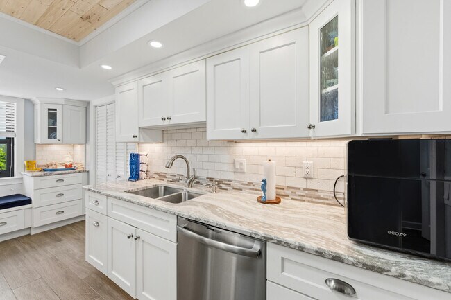 Building Photo - 1748 Jupiter Cove Dr