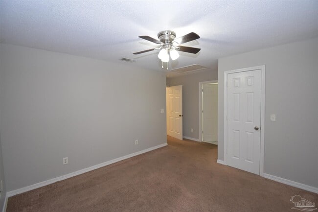 Building Photo - 7135 Pearson Rd