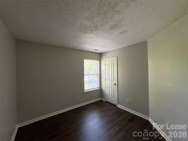Building Photo - 1601 Elk Creek Ct