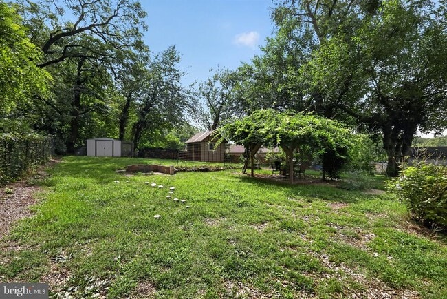 Building Photo - 4700 Addison Dr