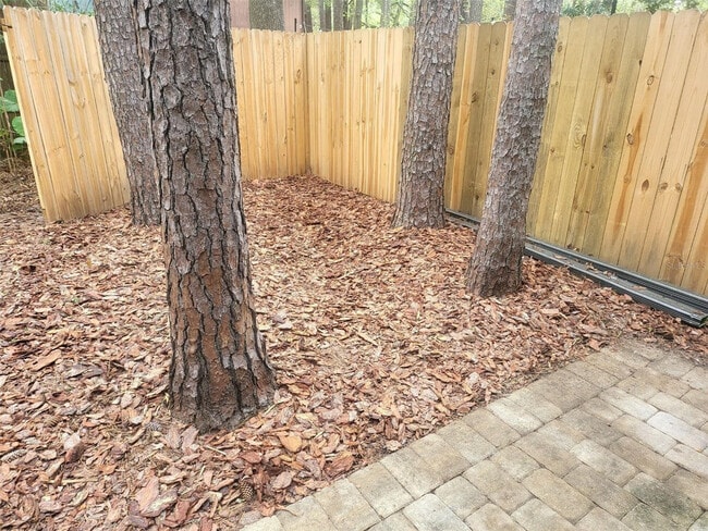 Building Photo - 6926 SW 45th Ave