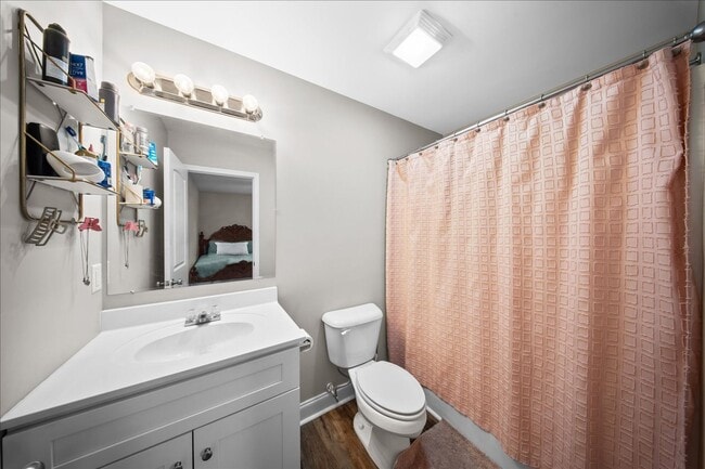 Building Photo - Pristine 3 Bed 2 Bath Home in Dalton