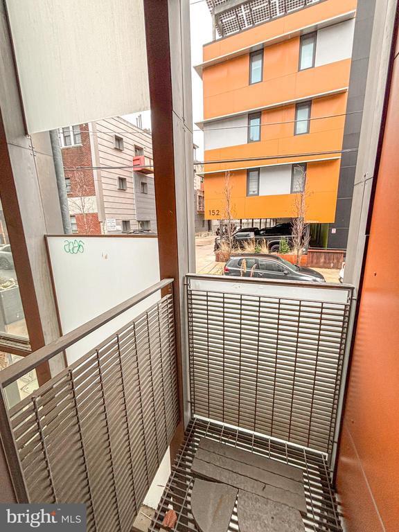 Building Photo - 149 W Laurel St