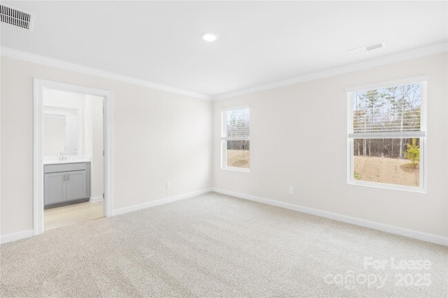 Building Photo - 4135 Smt Wds Dr