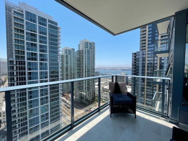 Building Photo - 2 Bedroom-2 Bathroom Fully Furnished Condo...