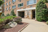 Building Photo - 412 Benedict Ave