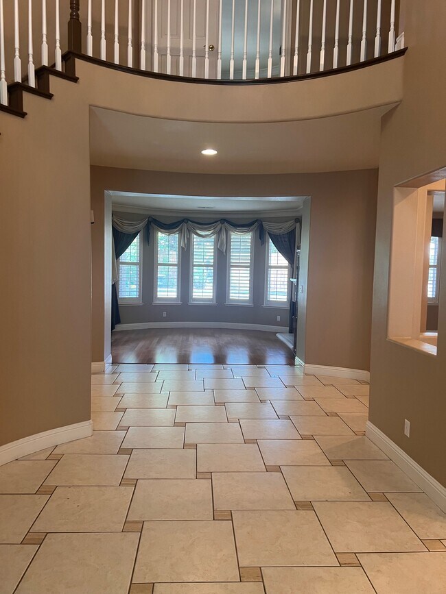 Building Photo - 2537 Deauville Cir