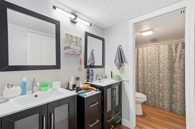 Building Photo - 8412 Shadow Ct