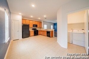 Building Photo - 347 Hunters Rnch E