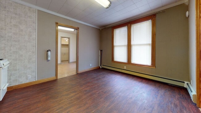 Building Photo - 372-374 Arch Street